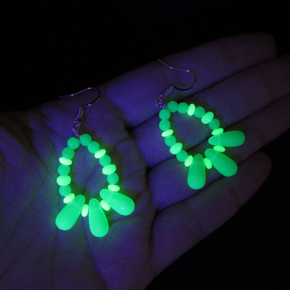 Uranium glass triple teardrop earrings